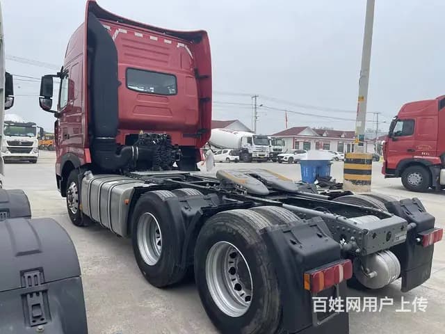 二手豪沃T7牵引车 440马力 双驱 国五排放 - 图片 7